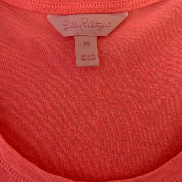 Lilly Pulitzer short sleeve top - Picture 2 of 2